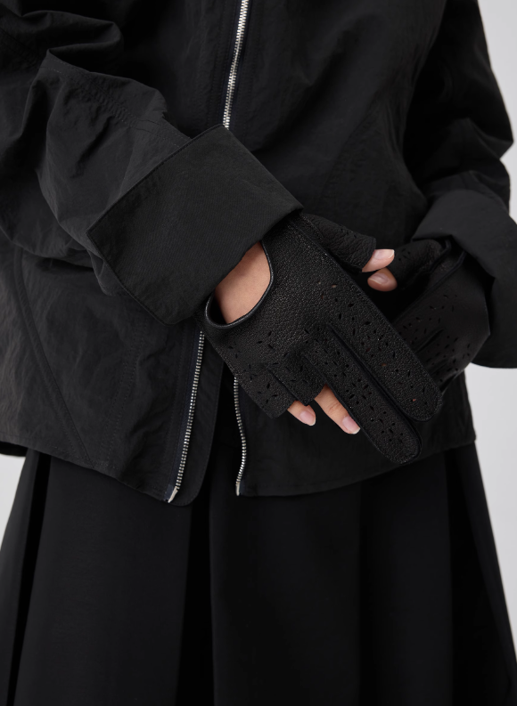 Hollow Carved Driving Gloves