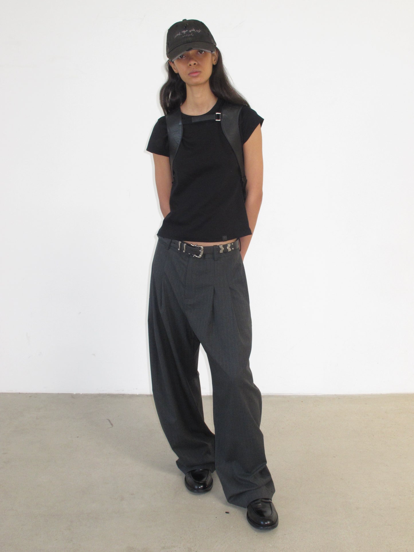 Striped gray scimitar trousers