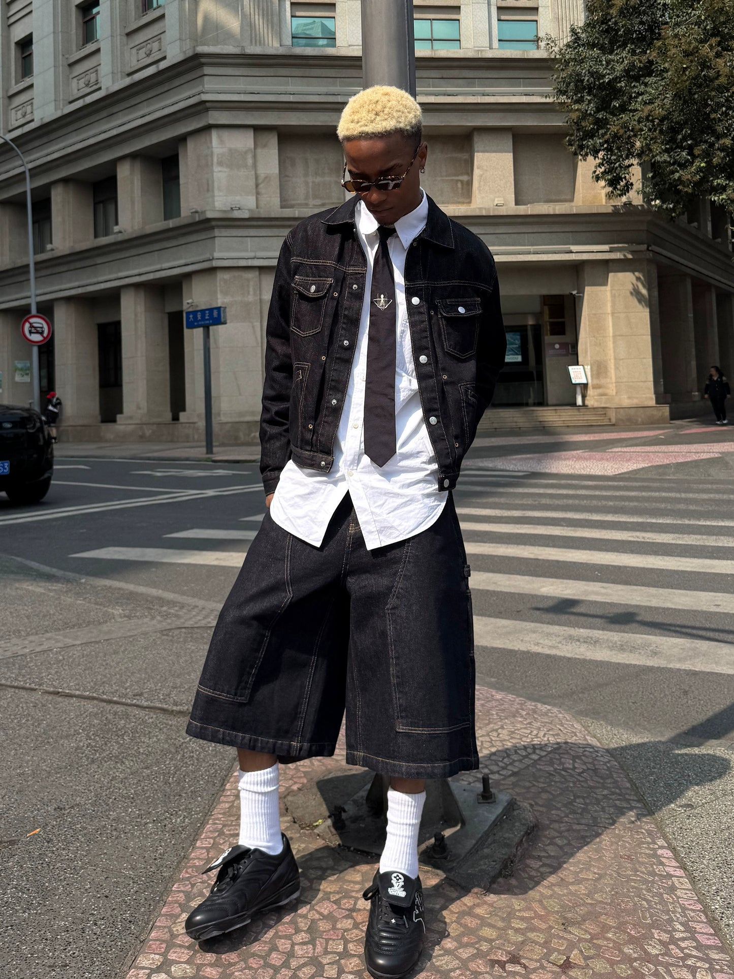 Washed raw short denim jacket