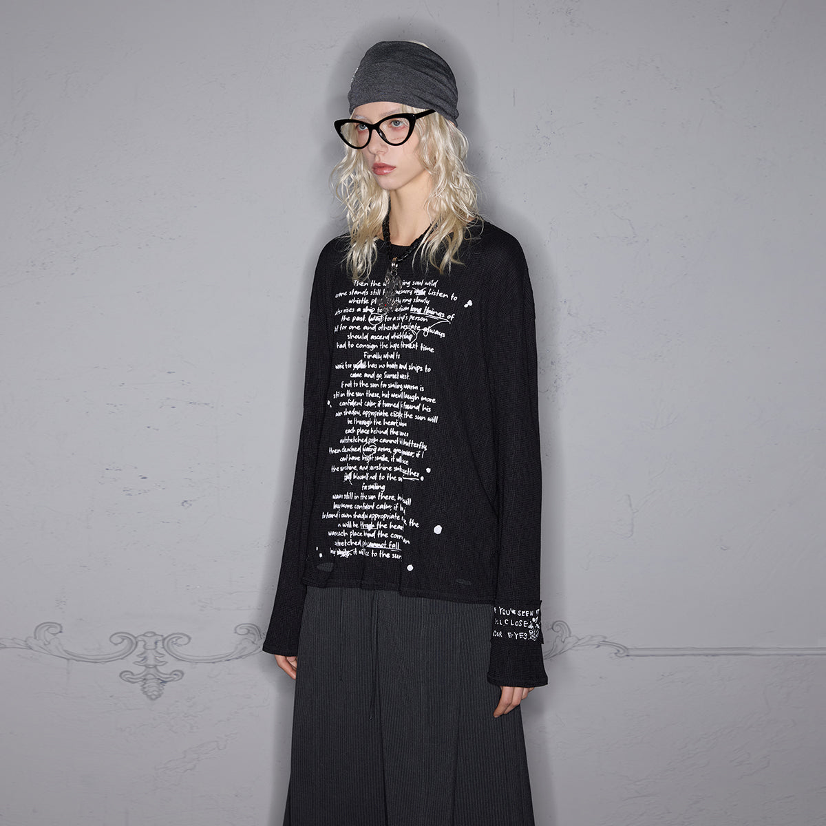 Pleated letter slogan long sleeve T-shirt