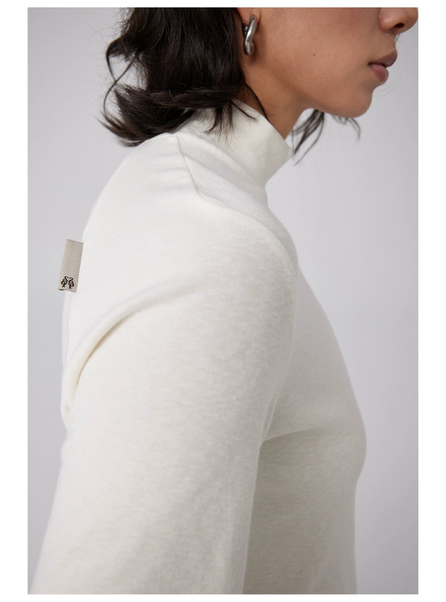 Slub knit slim turtleneck T-shirt