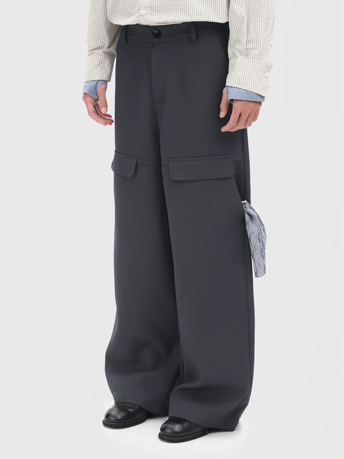 Cut Pocket Trouser