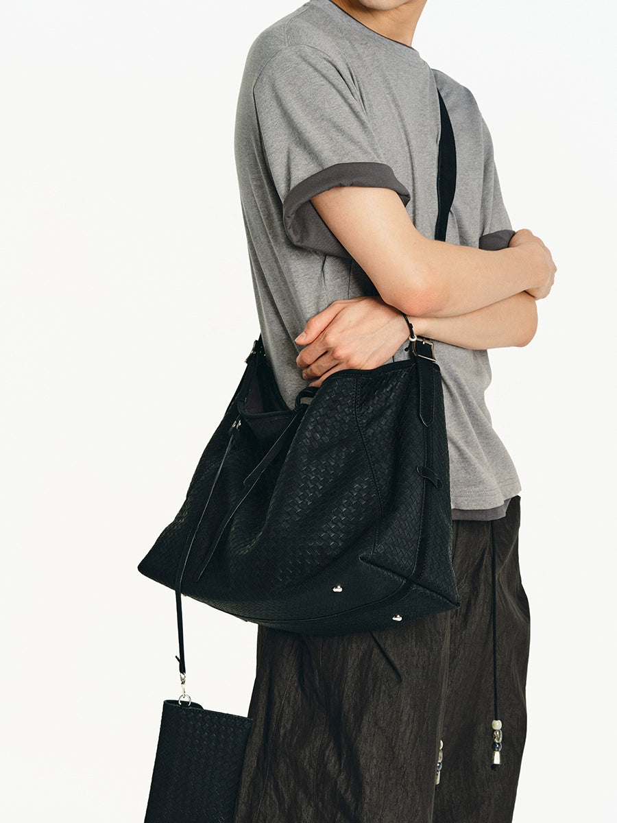 SMOKY EMBOSSED SHOULDER BAG