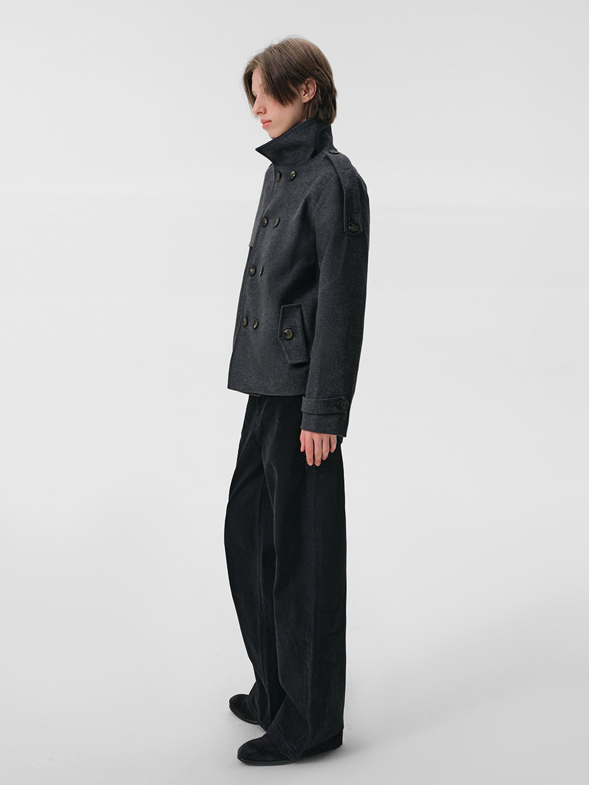 Double-breasted wool short coat