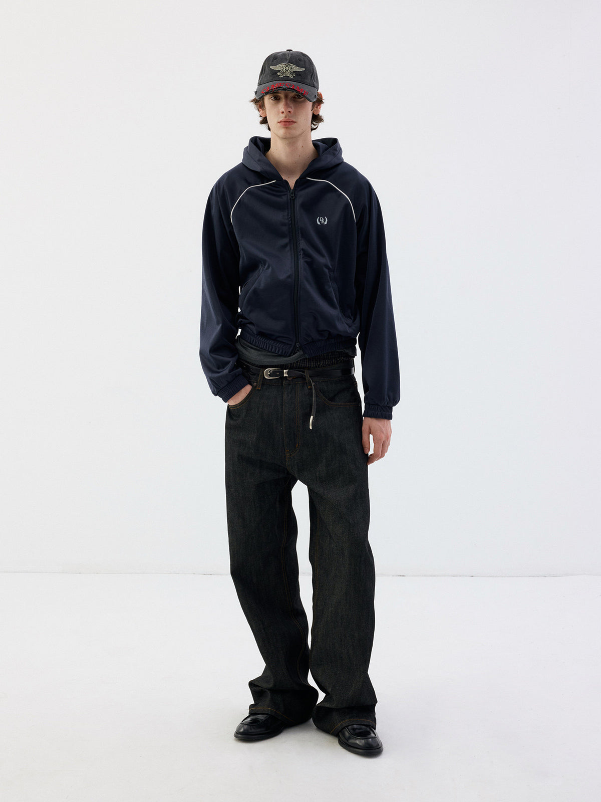 Hooded zip-up sports jacket