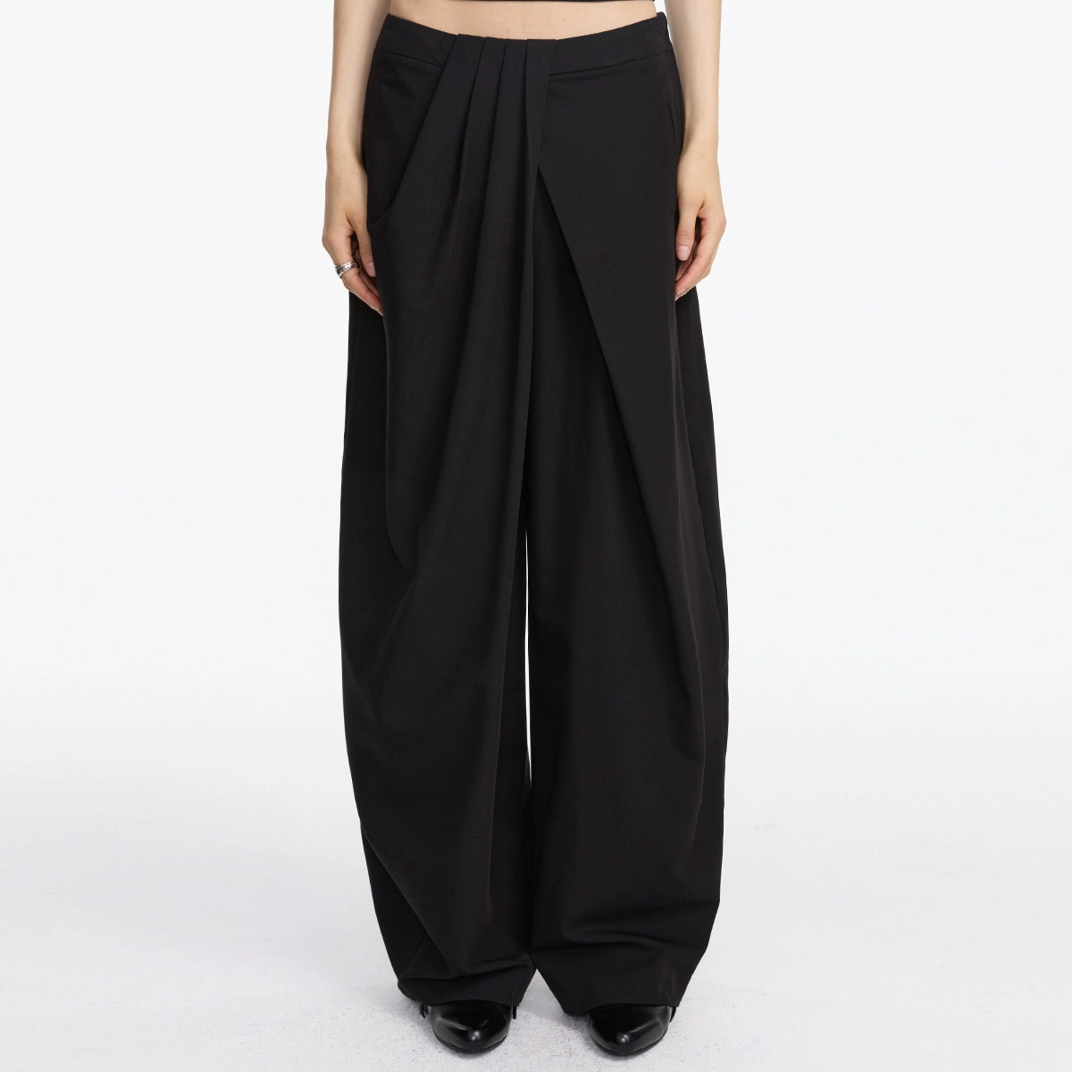 Irregular Waist Pleated Loose Trouser
