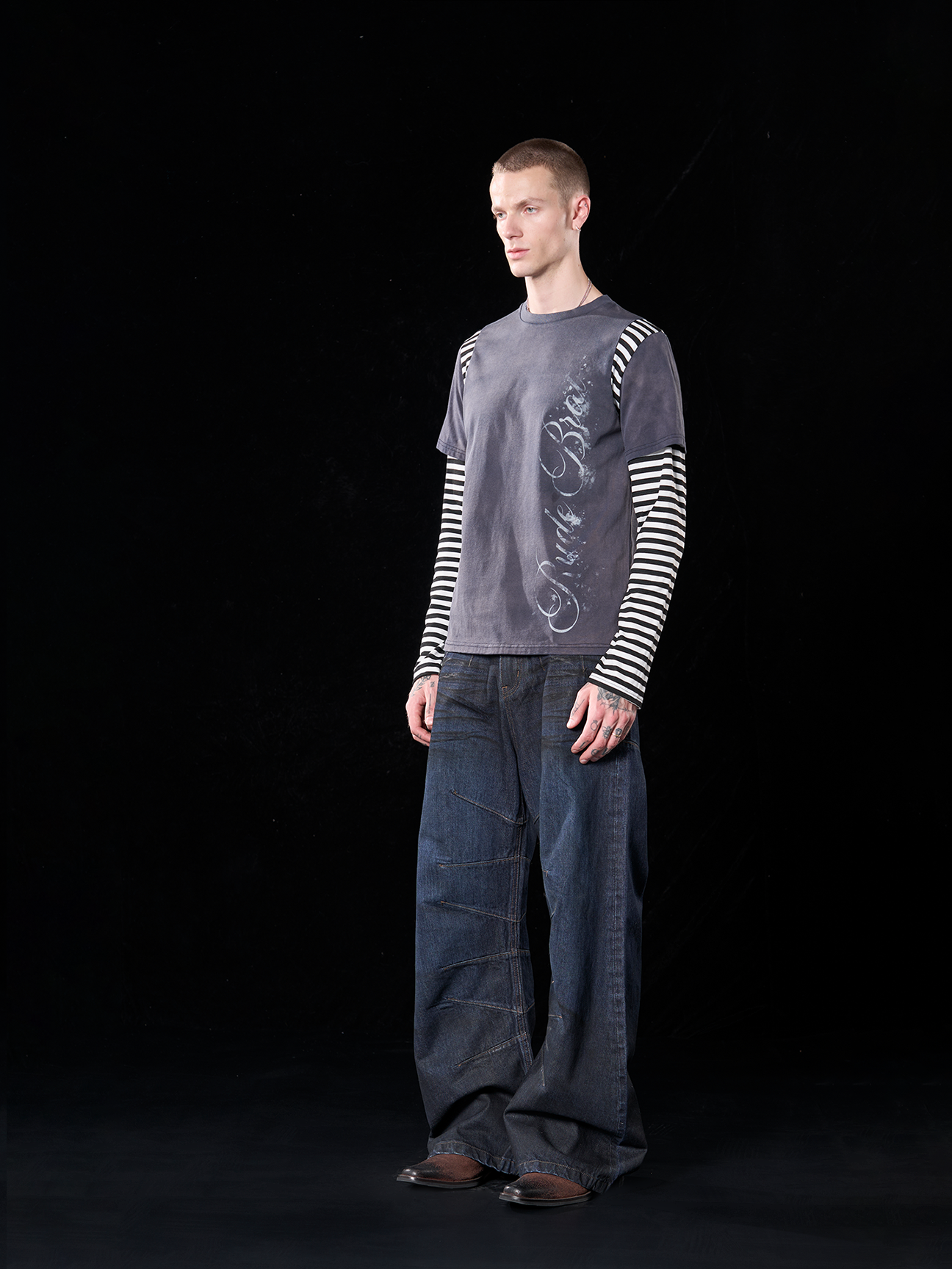 Stripe paneled long sleeve T-shirt