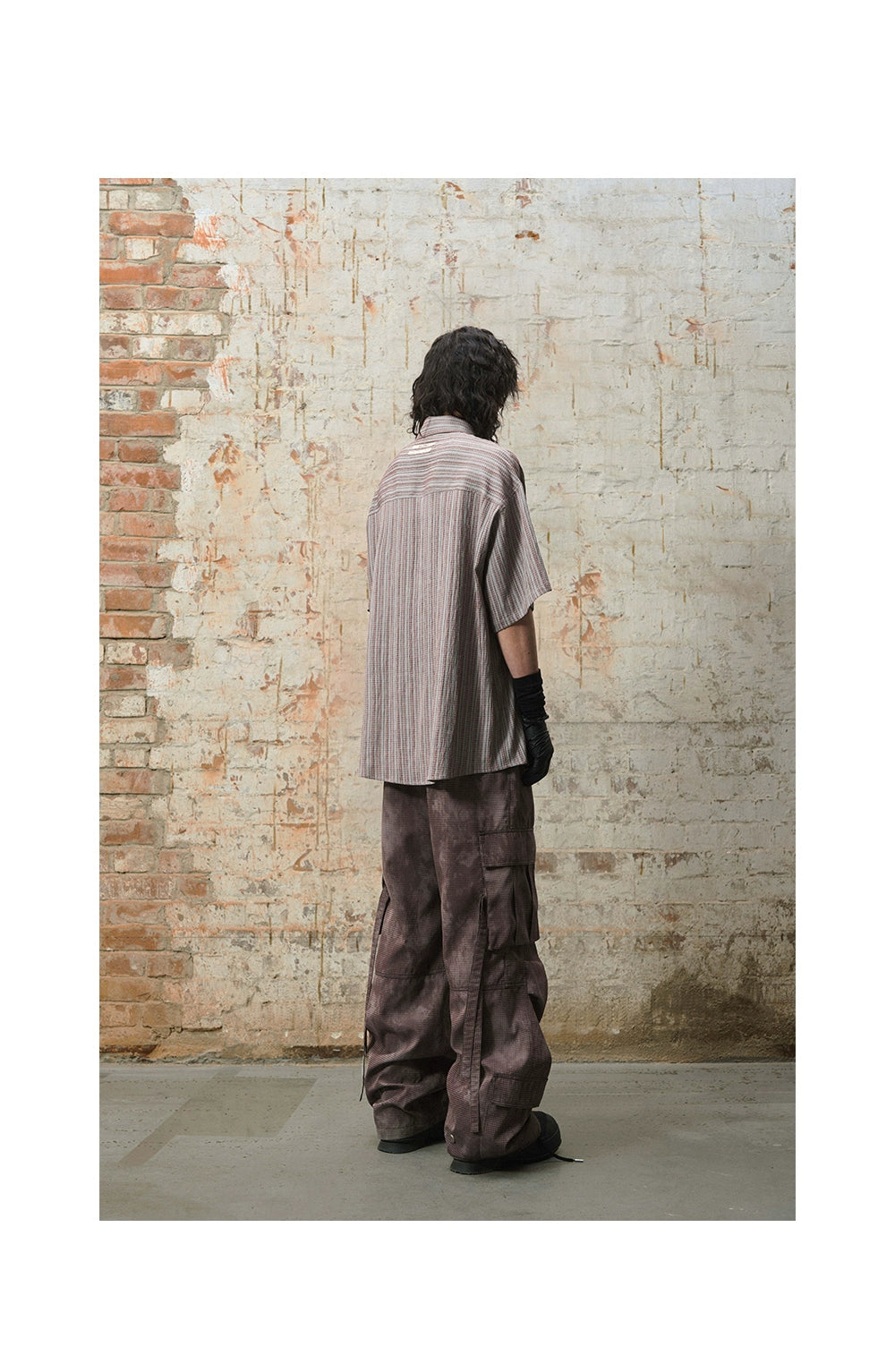 "commuting" pleated short-sleeved shirt