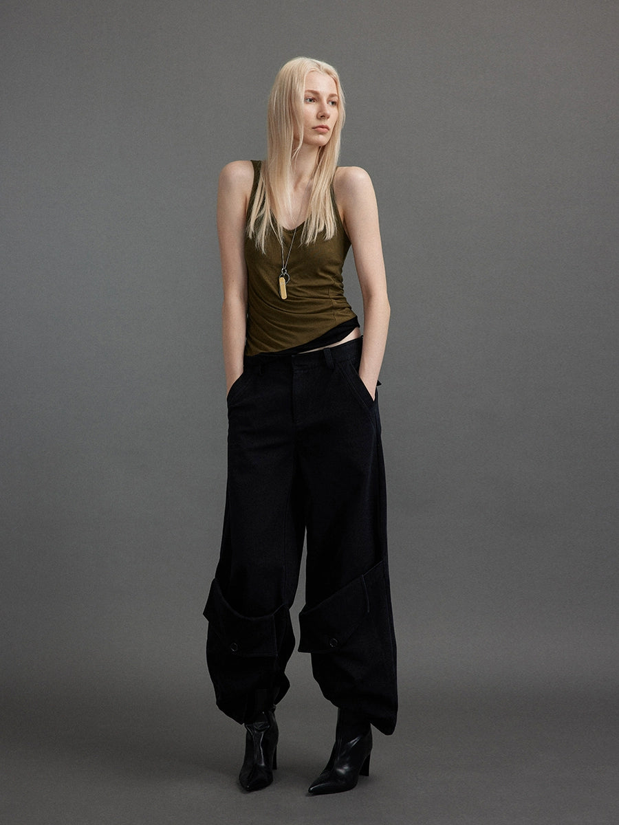 Patch pocket curved cargo pants