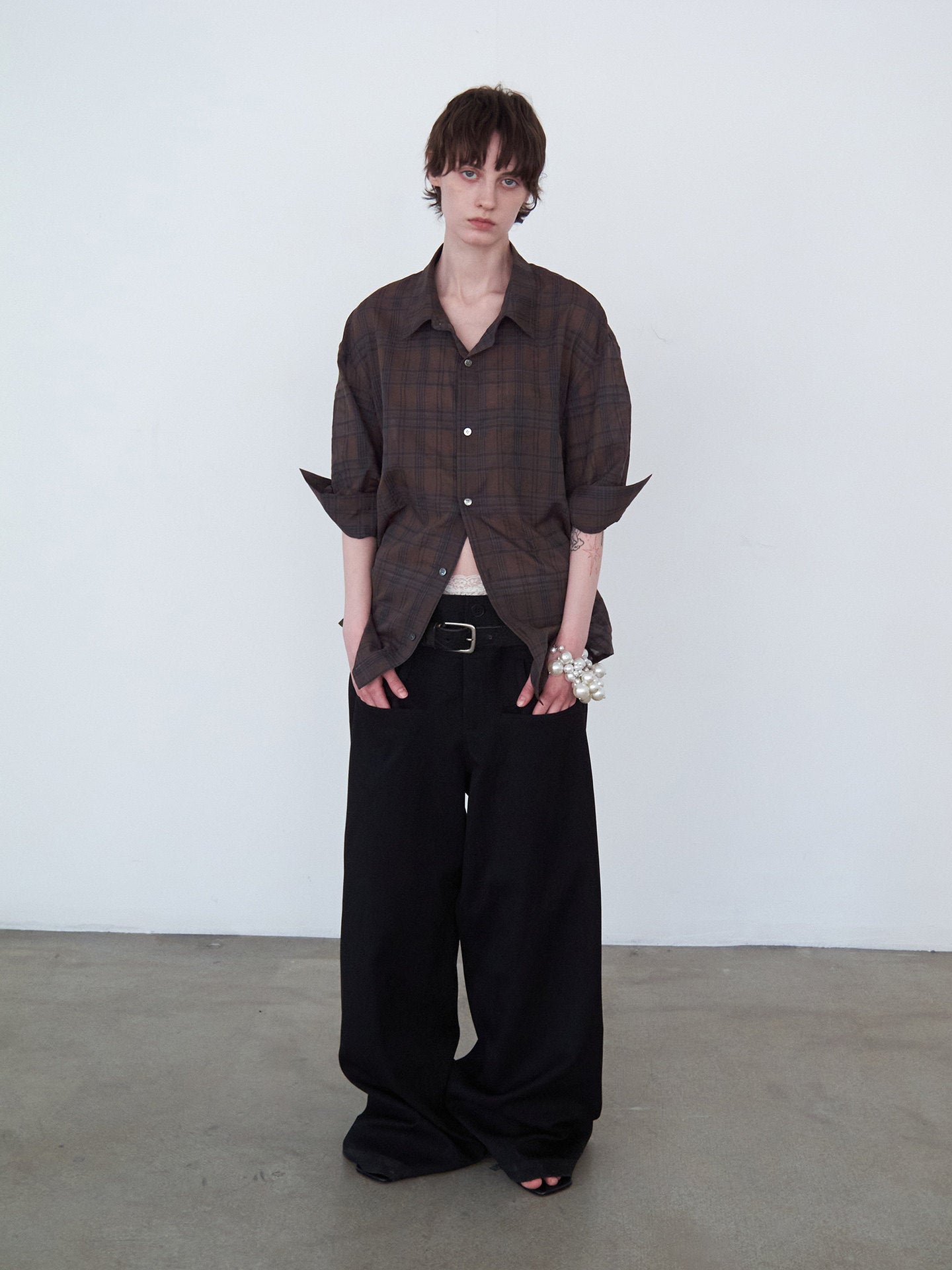 Delivery Plaid Rolled Sleeve Shirt