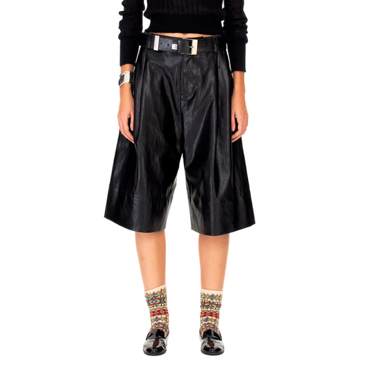 Double-pleated leather wide-leg shorts