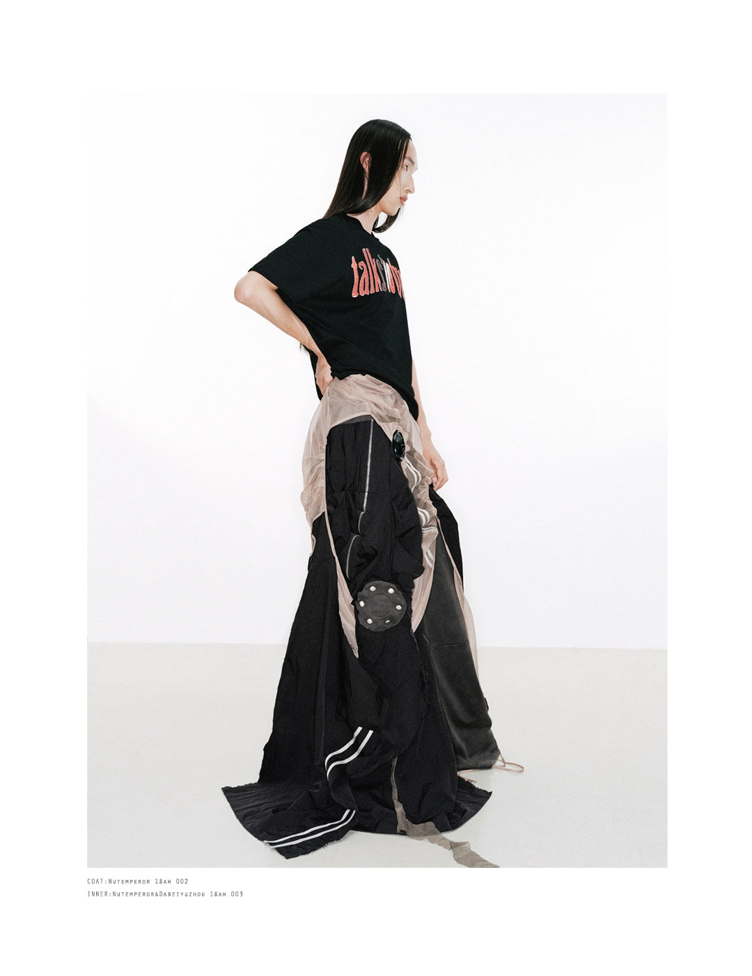 talks to trees' embroidered short sleeve T-shirt