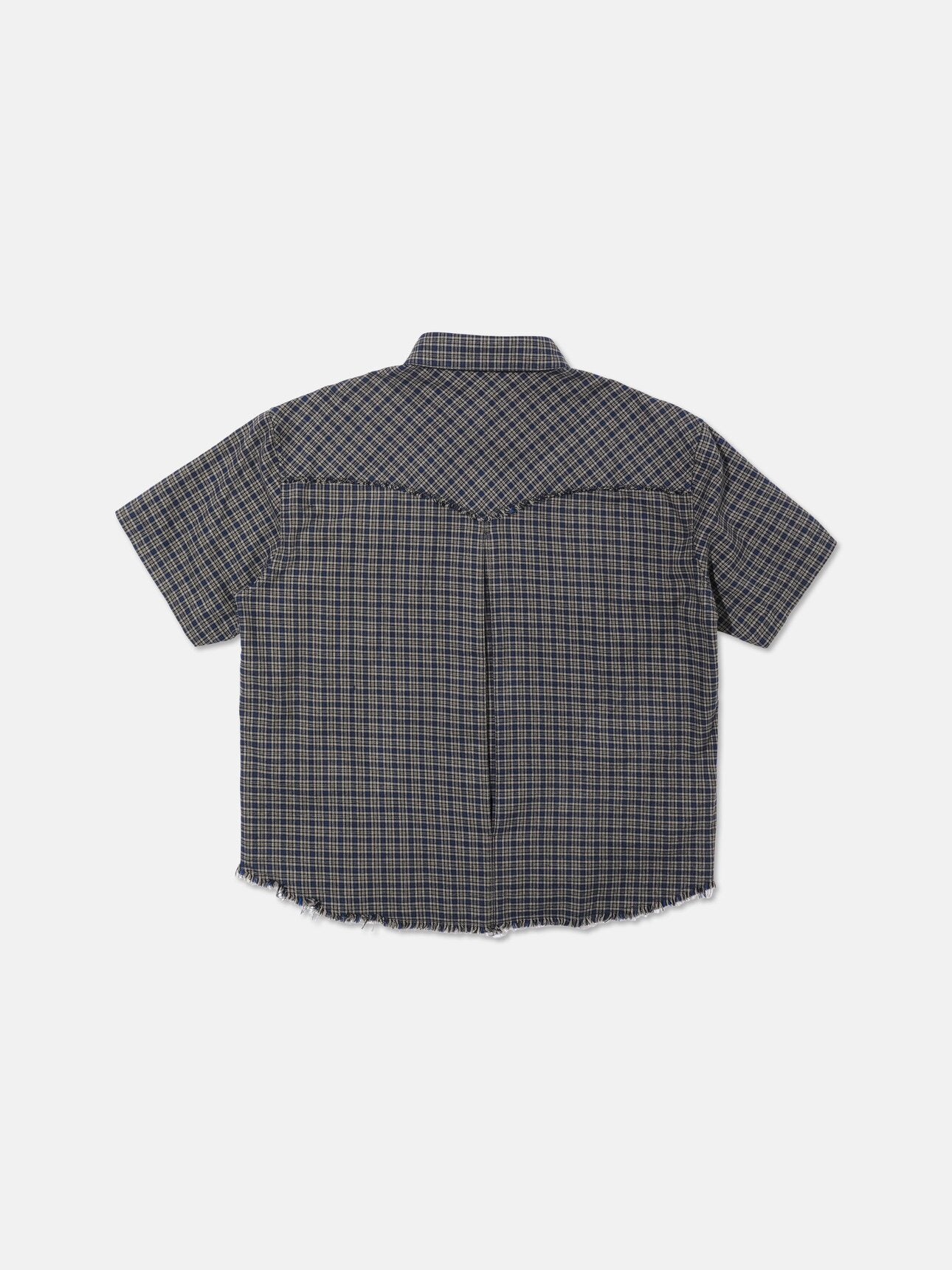 Copped short-sleeved shirt
