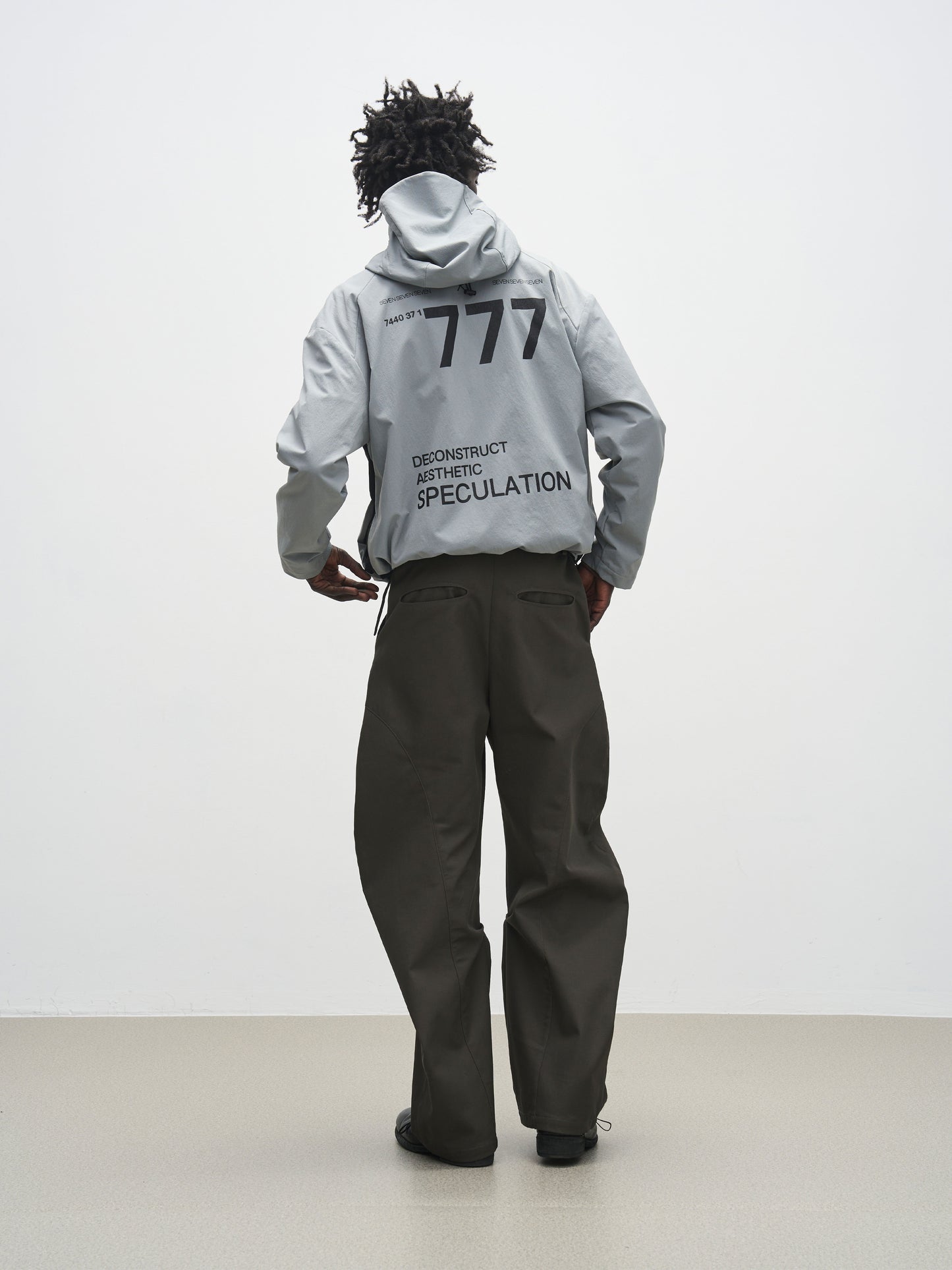 777 Organizing' two-tone patchwork softshell hooded jacket