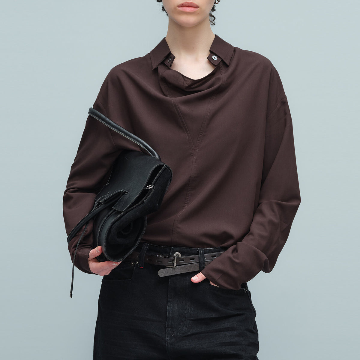 Front swaying collar long sleeve