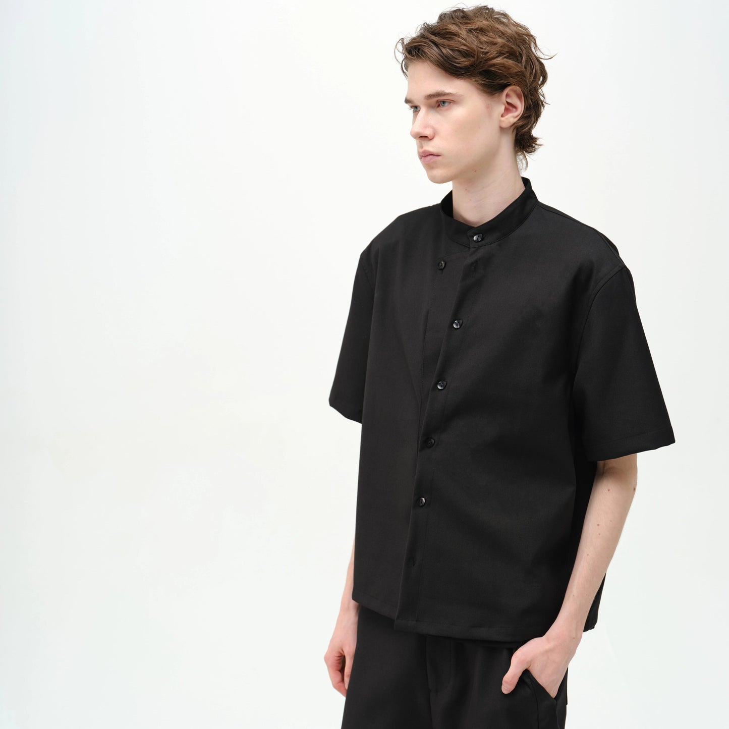 Double placket shaped short sleeve shirt