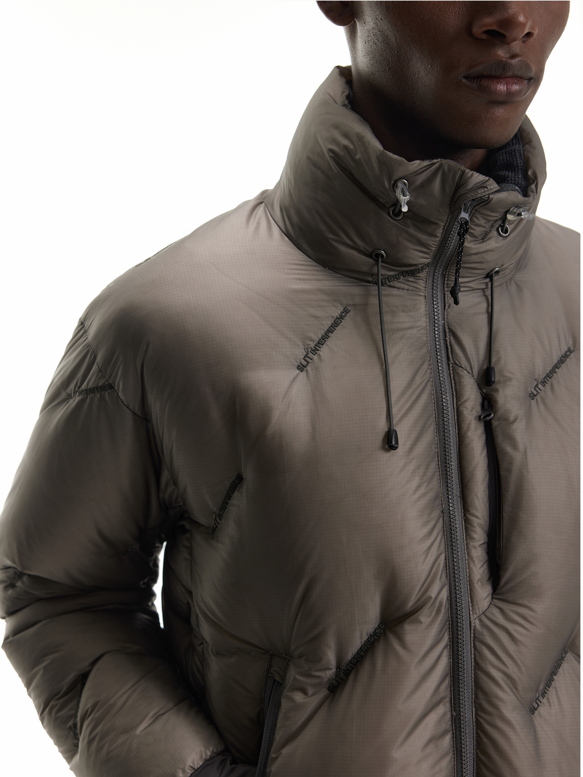 Embroidered lightweight down jacket