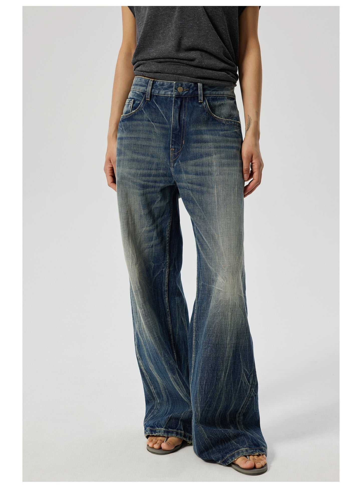 Lightning Wash Jeans