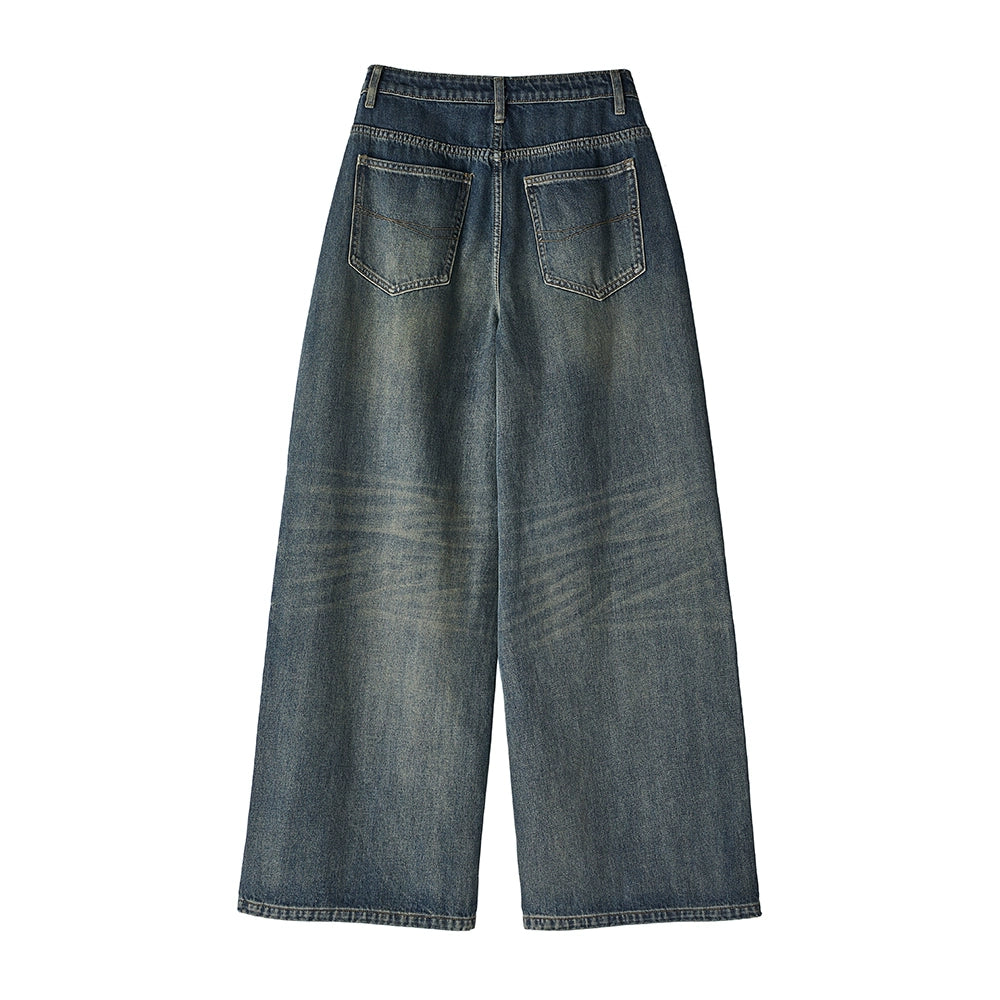 Distressed vintage wash baggy jeans