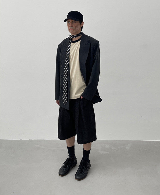 Loose fit solid color T-shirt
