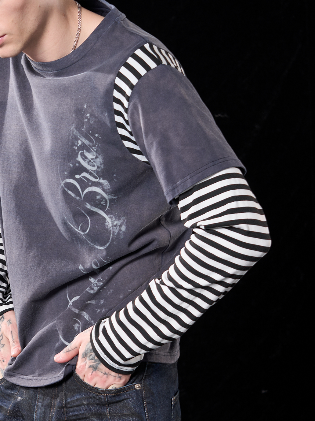 Stripe paneled long sleeve T-shirt