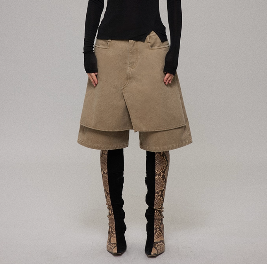 Distressed Panel Cropped Jeans