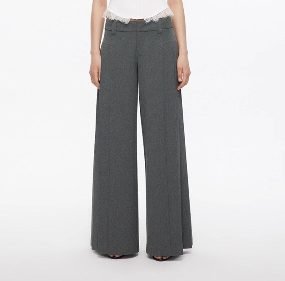 Pleated low-rise wide trouser