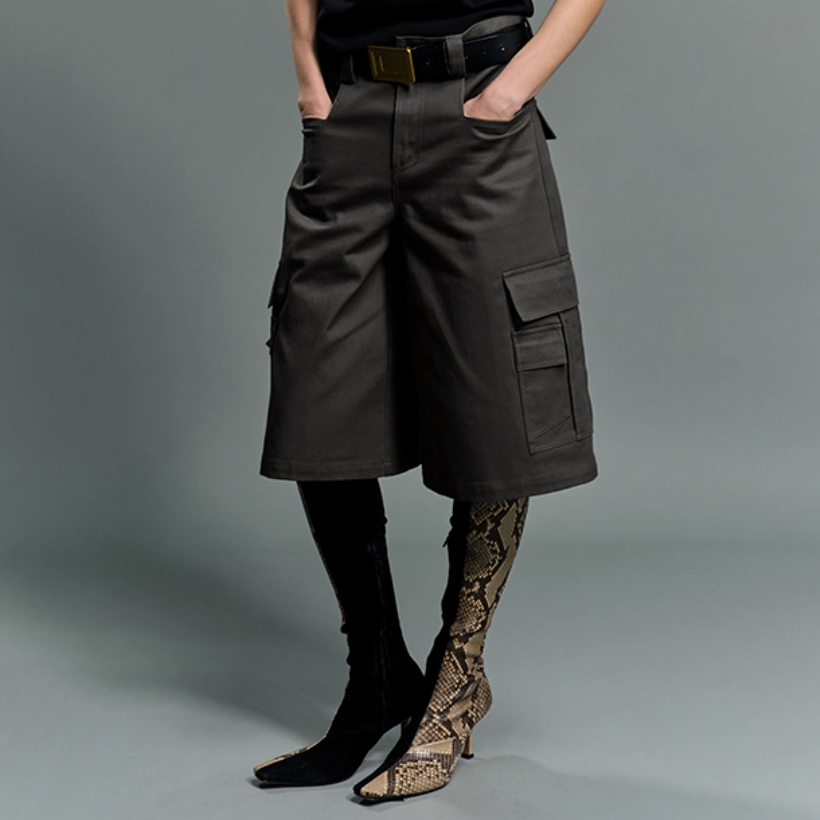 Cargo cropped shorts