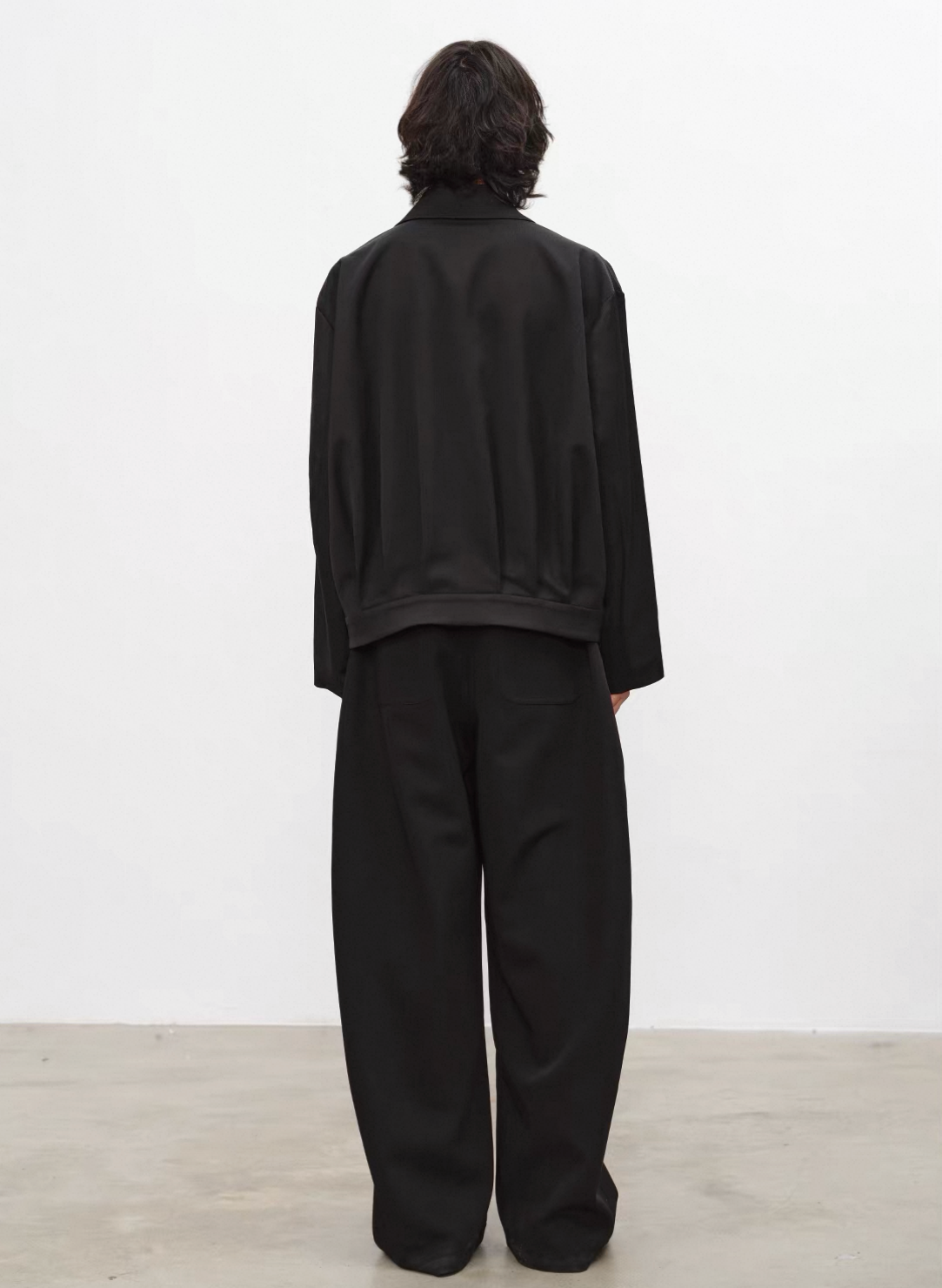 Carved Collar Pleated Jacket