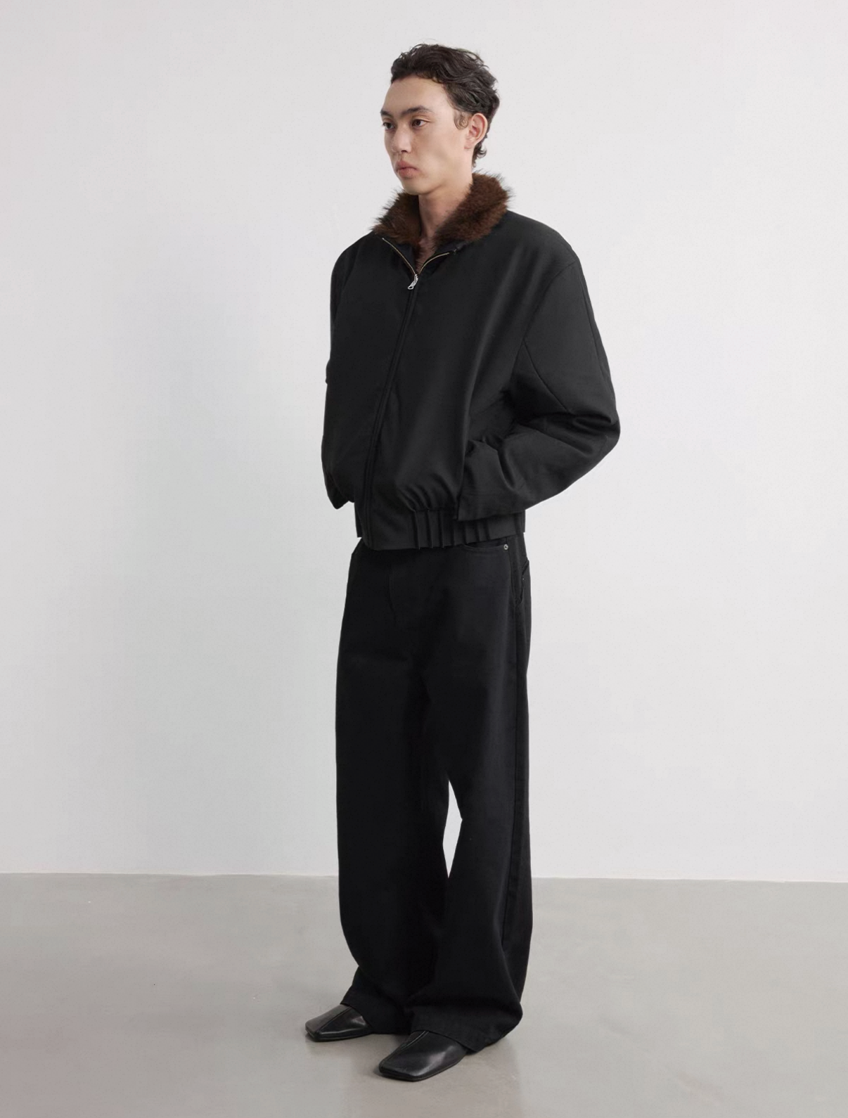 Slip Pocket Straight Jeans