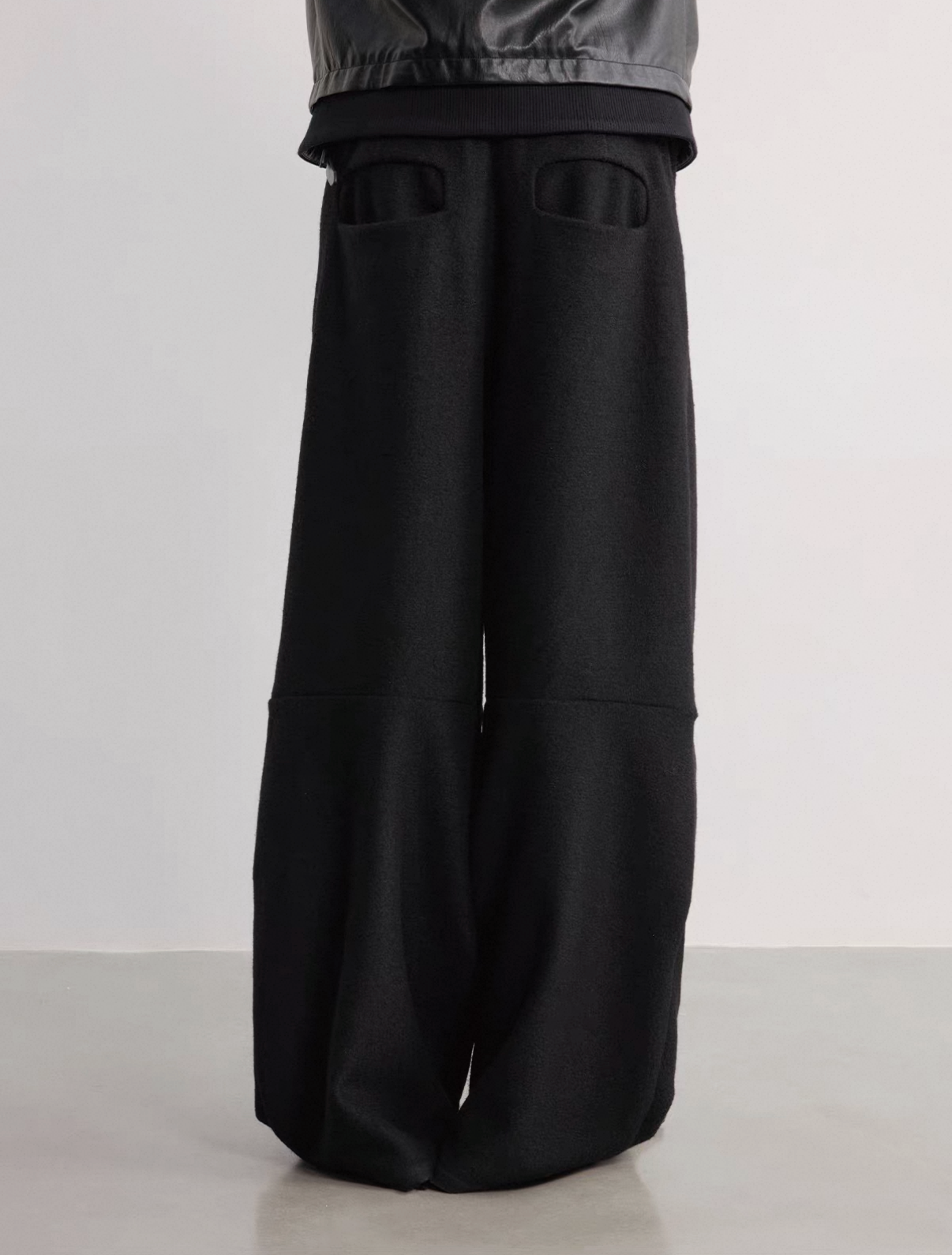 Knee Spacer Wool Wide Leg Trouser
