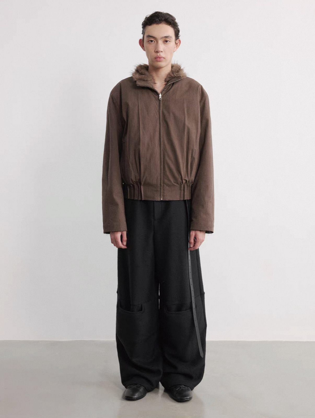 Knee Spacer Wool Wide Leg Trouser