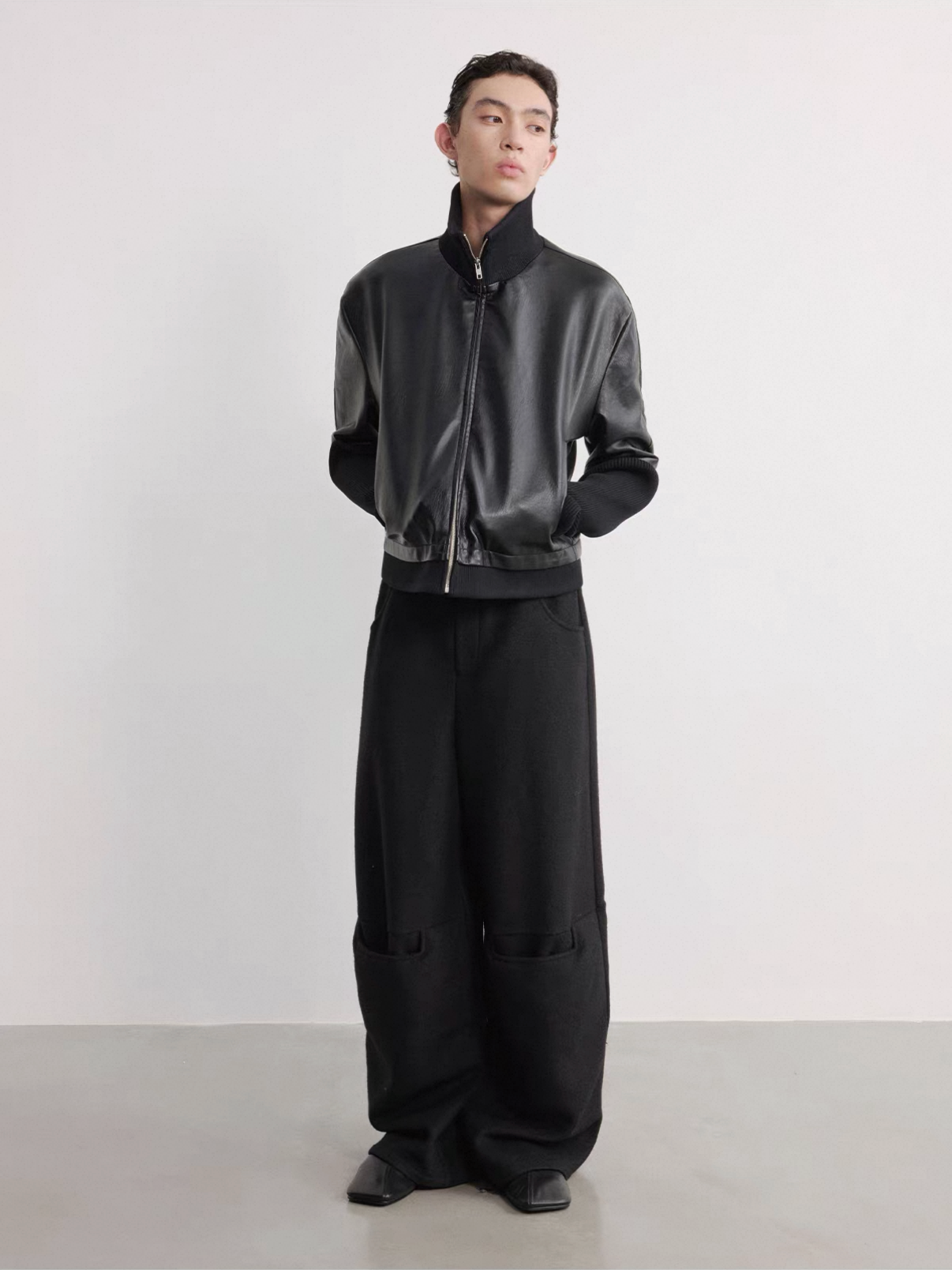 Short Fit Leather Jacket