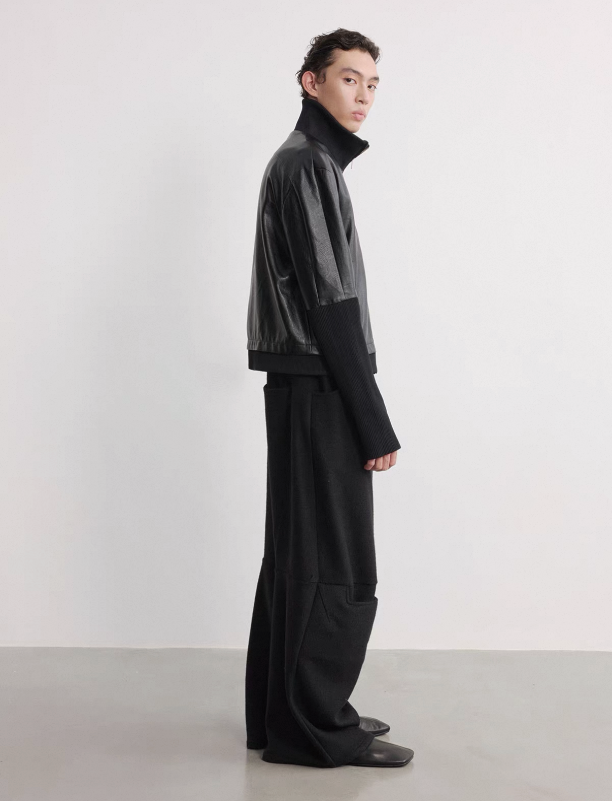 Short Fit Leather Jacket