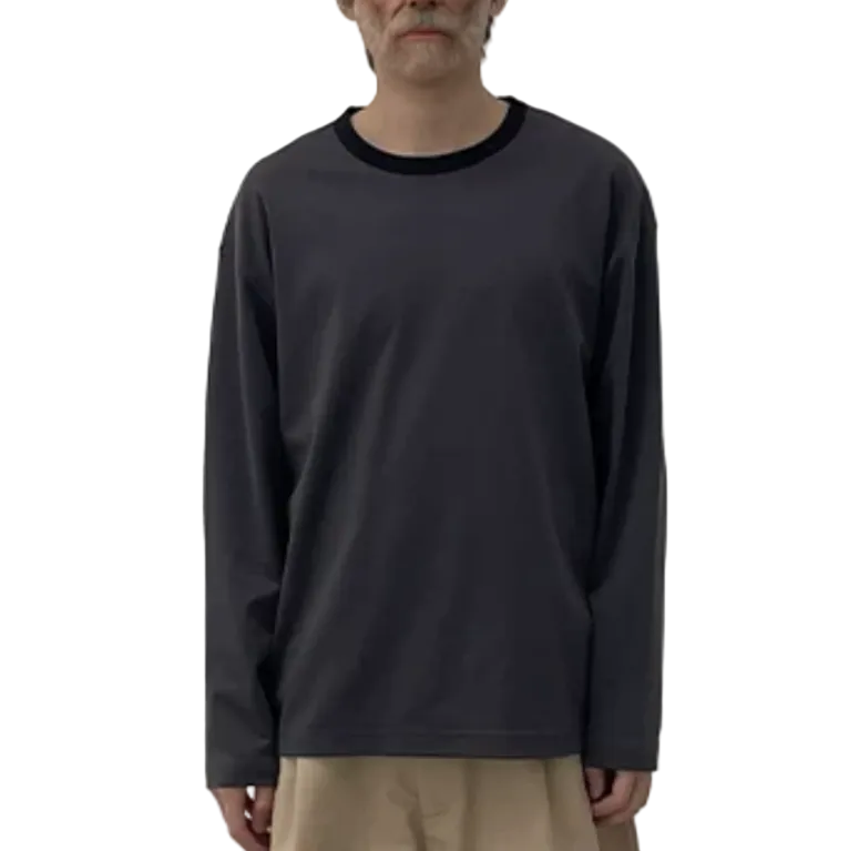 Loose fit solid color T-shirt