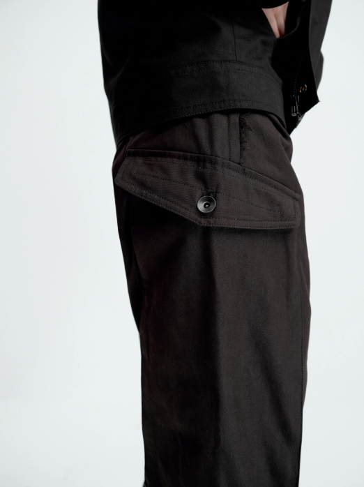 Stitching straight-leg cargo pants