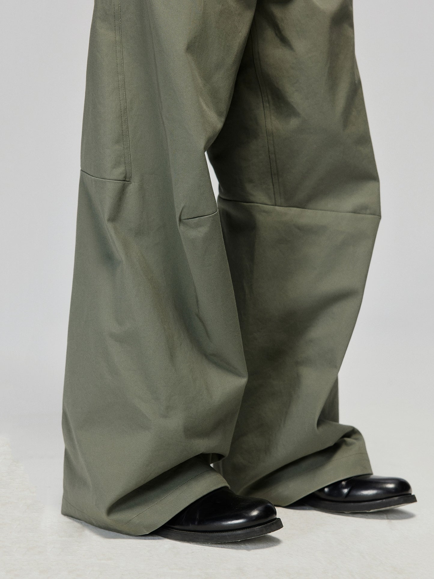 Straight-leg casual trousers