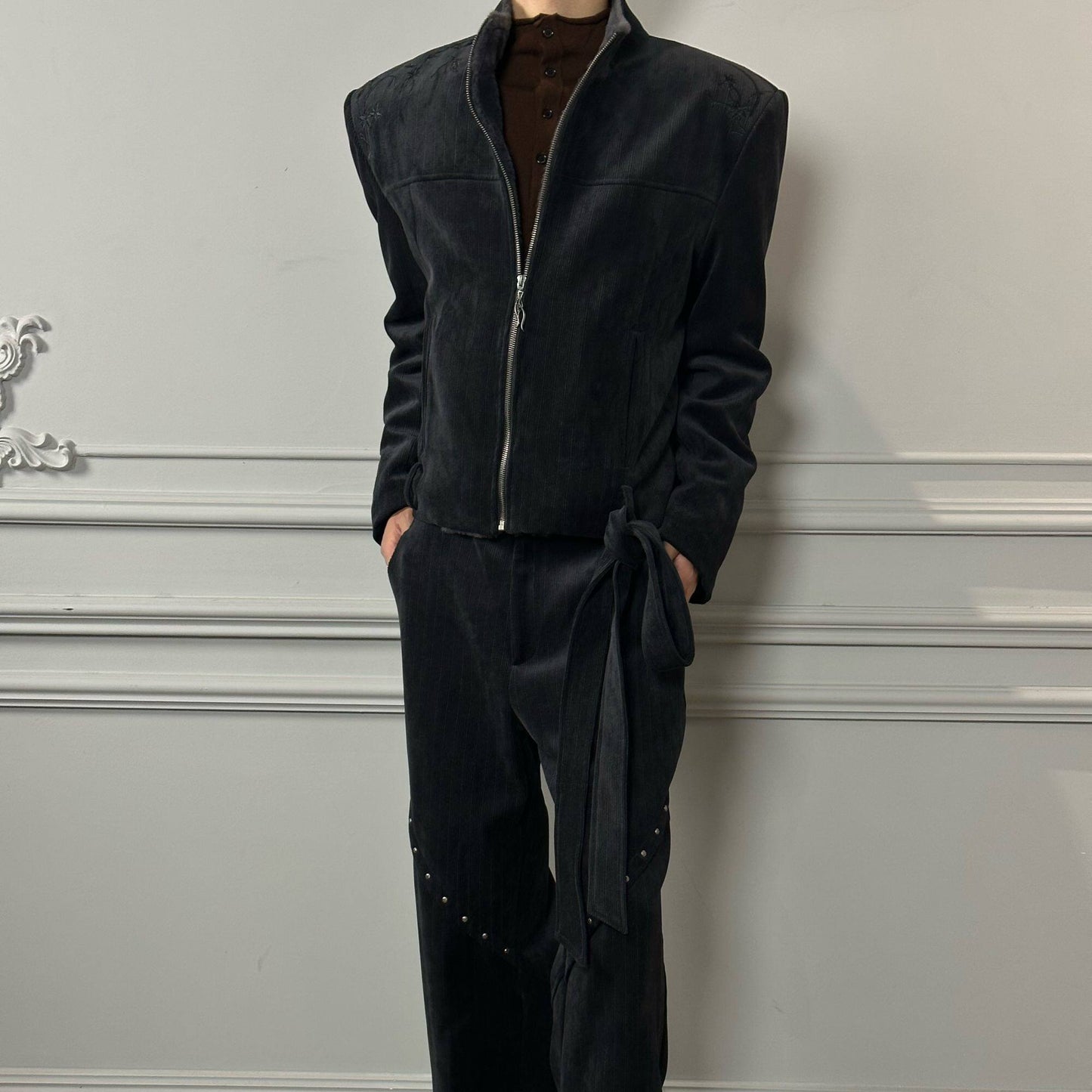 "Po Jing" 3D embroidered corduroy strap jacket