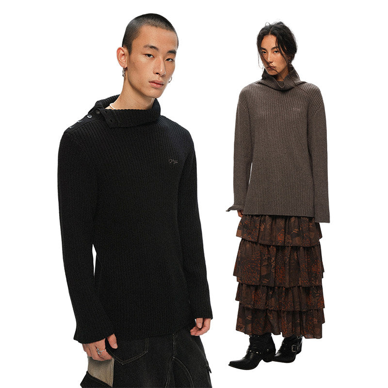 "Retro Ode" side open turtleneck sweater