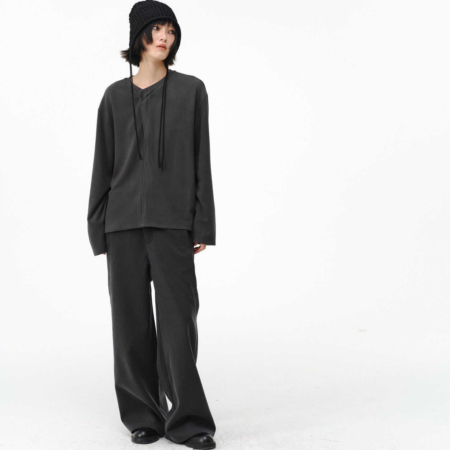 Merino wool V-neck long sleeve t-shirt