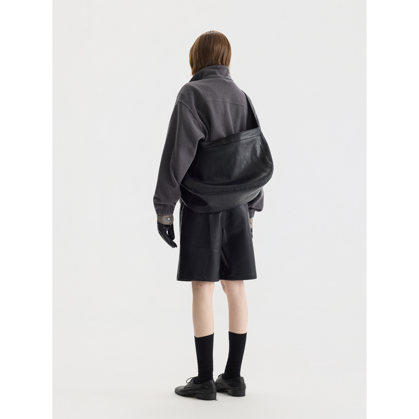 PURE2 LEATHER NEWSPAPER BAG