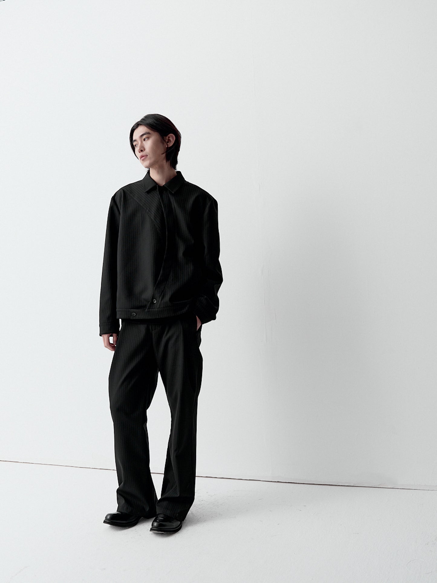 Curved placket striped jacket