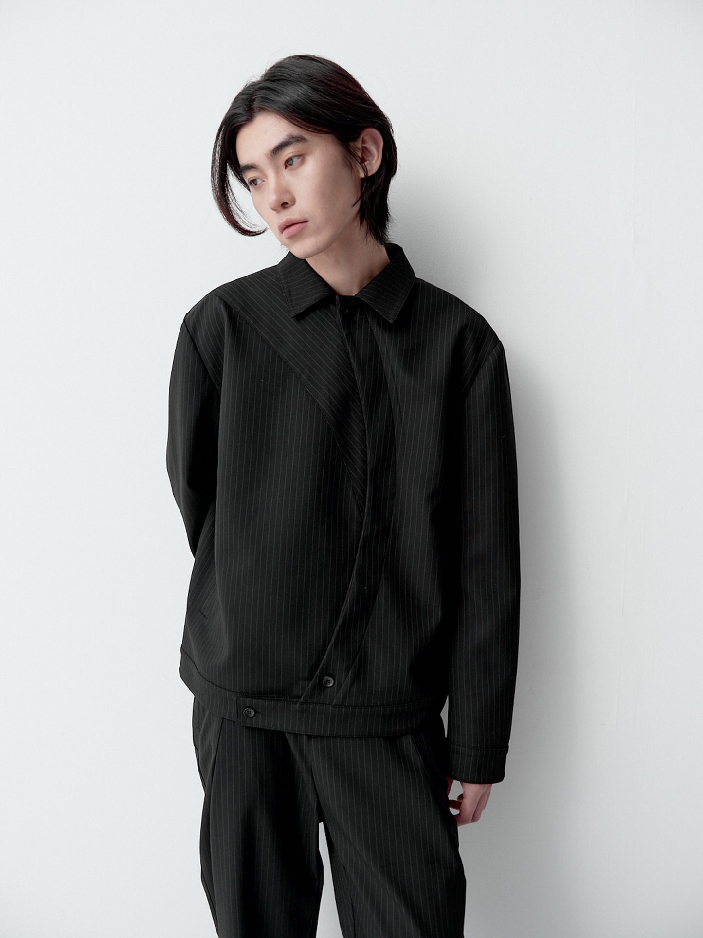 Curved placket striped jacket