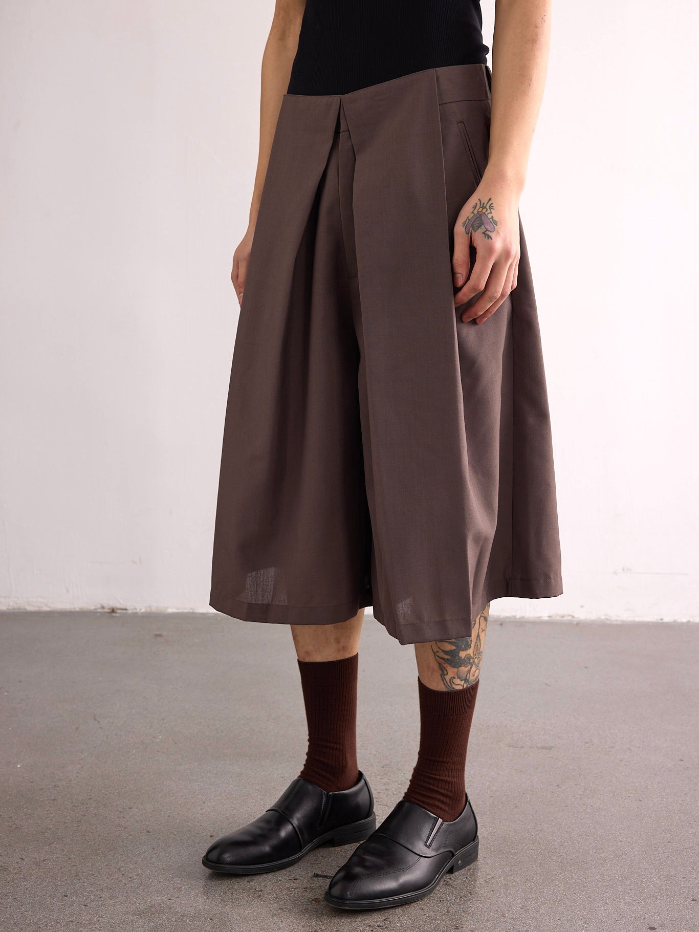Cropped Double Pleats Shorts K08