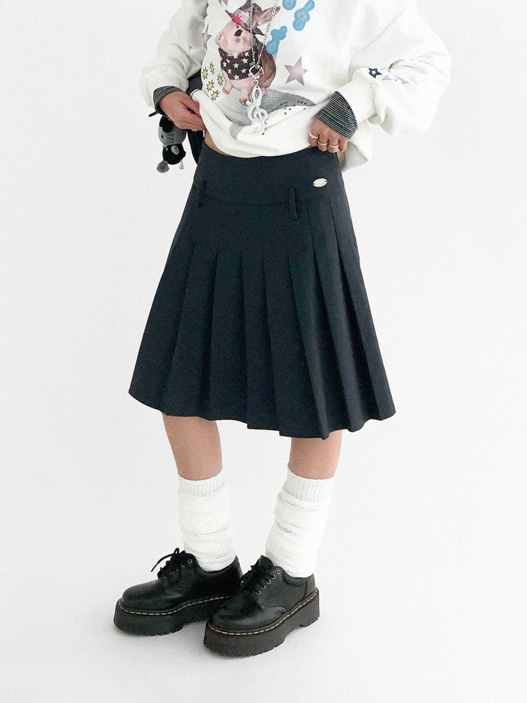 Pleated skirt