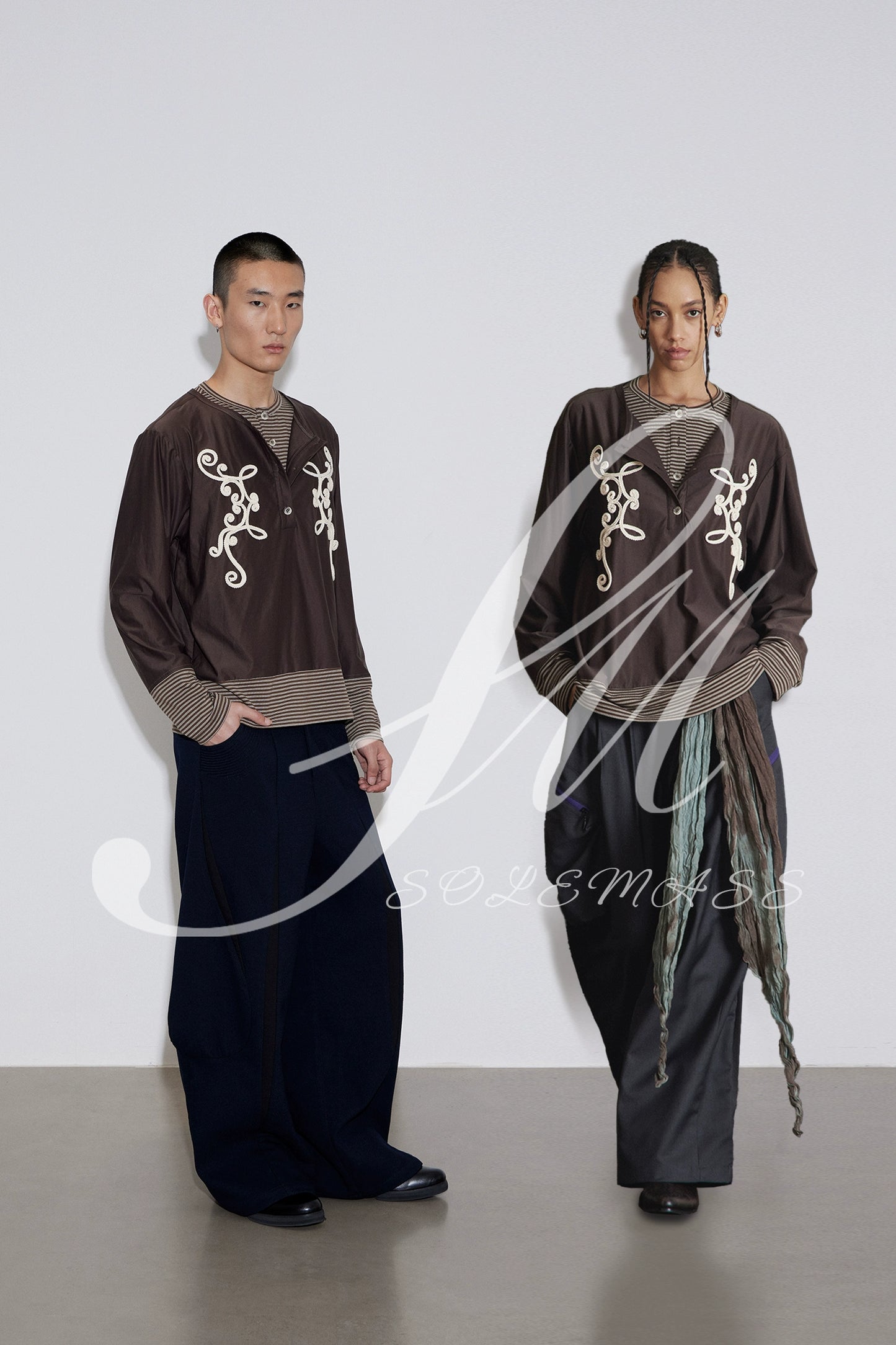 Stripe Fake layered Long Sleeve vintage embroidered T-shirt