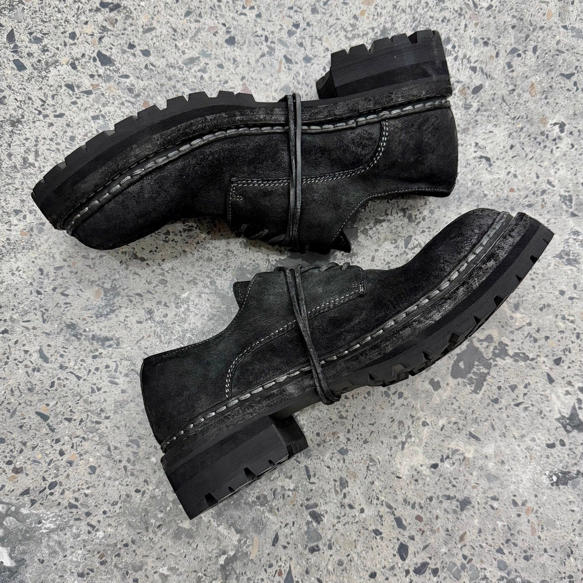 Double thread Goodyear derby leather shoes