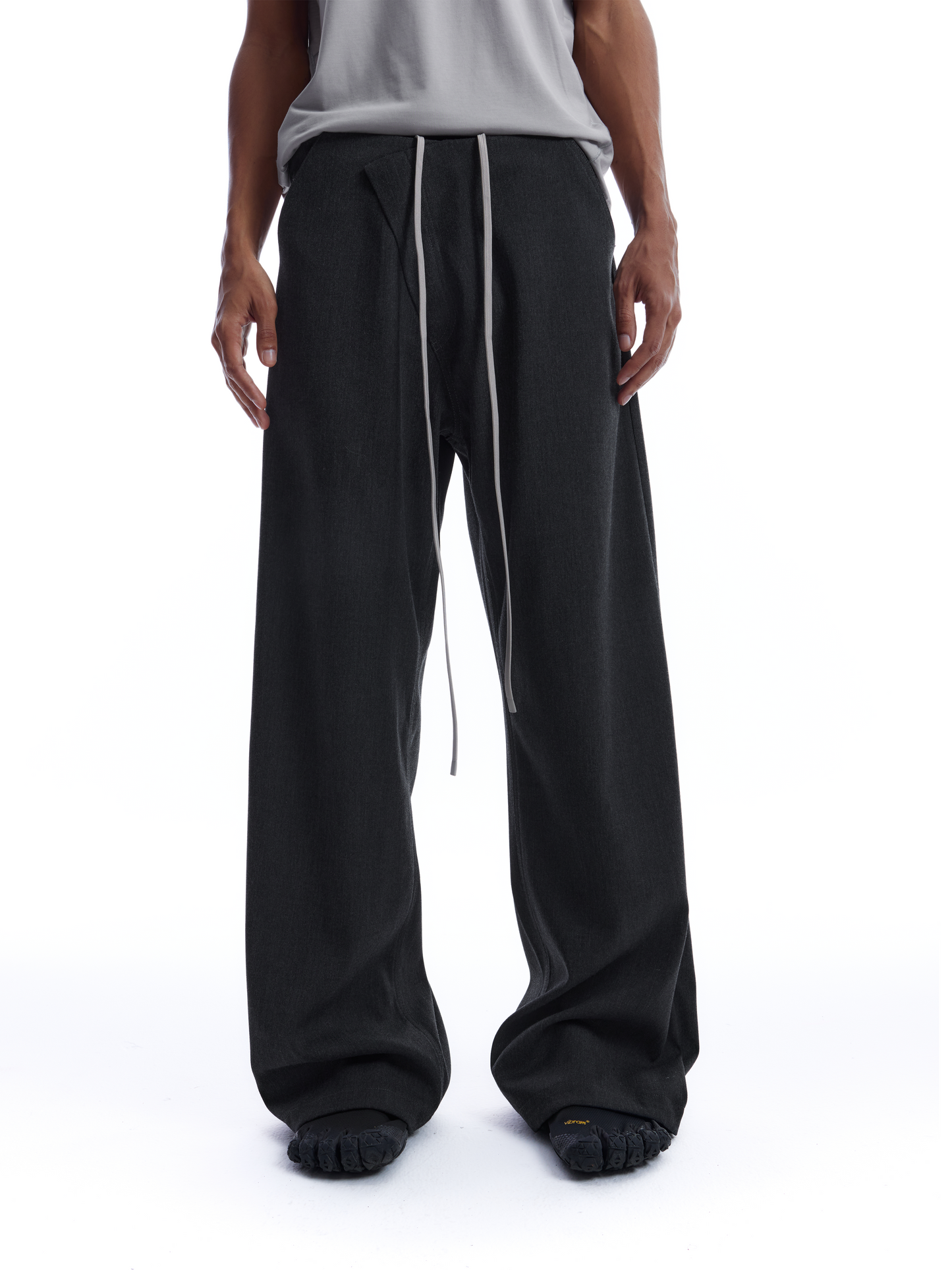 3D Cut Slanted Placket Sweatpants