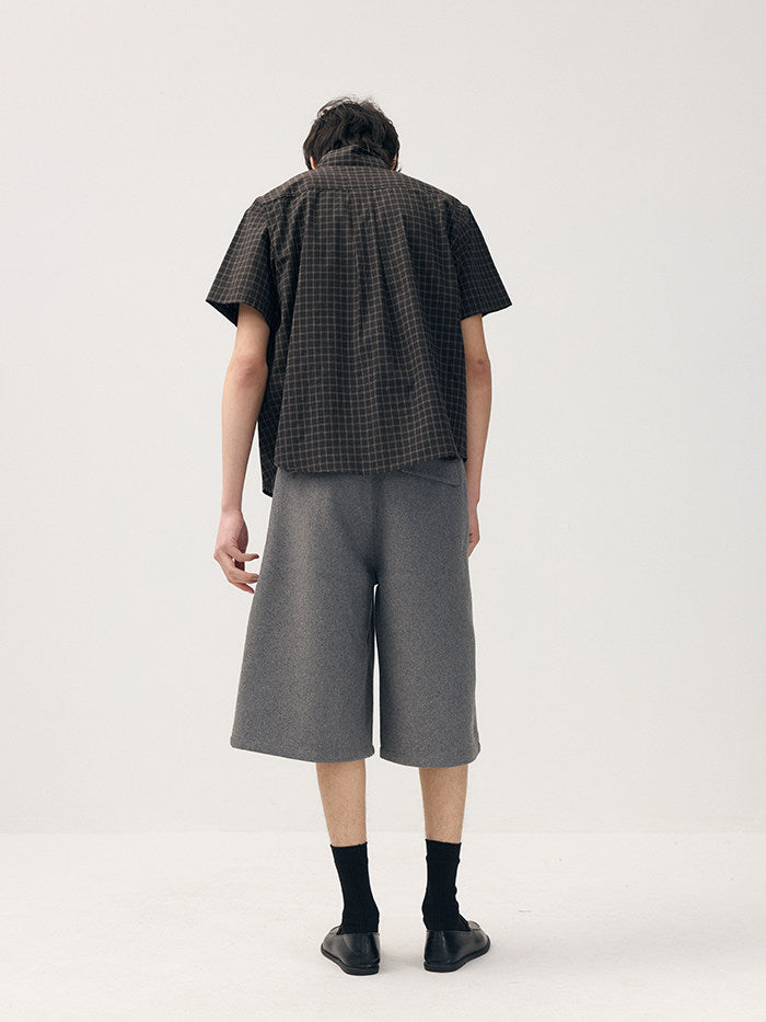Plaid slouchy scarf-neck short-sleeved shirt