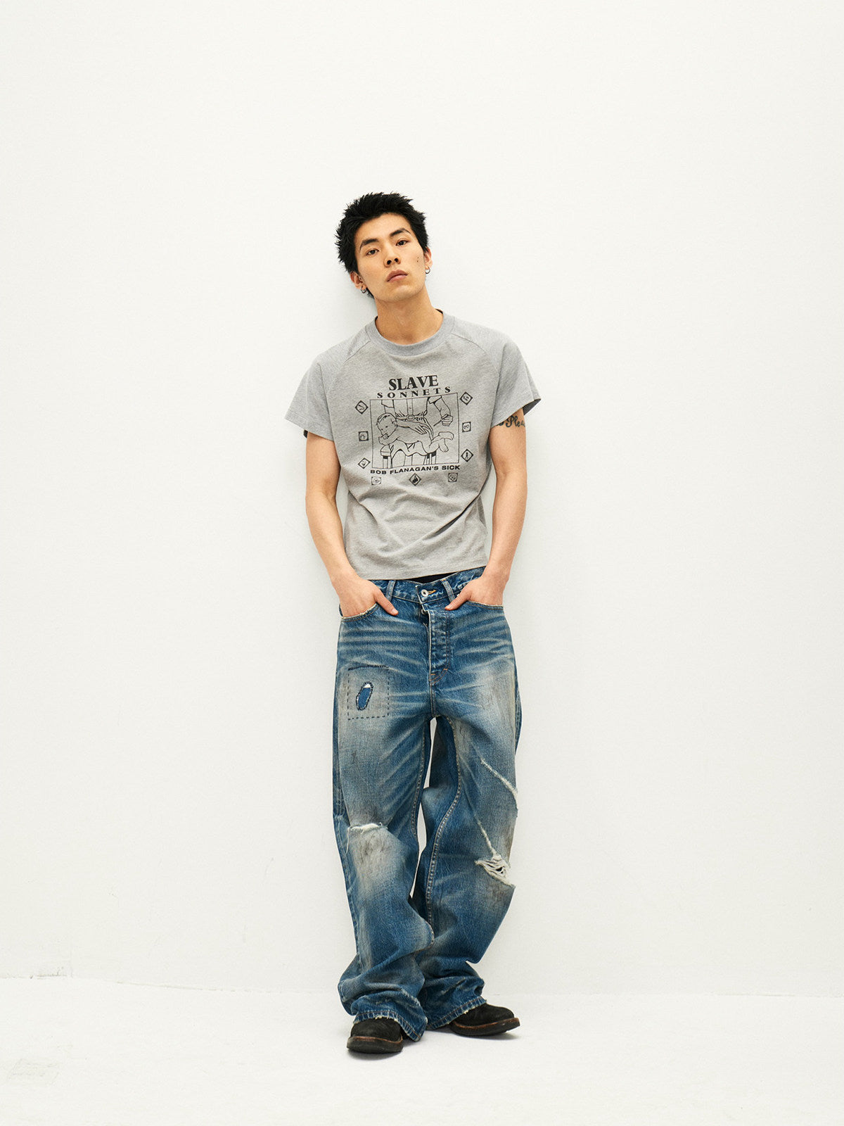 Bob's muddy Raglan Tee